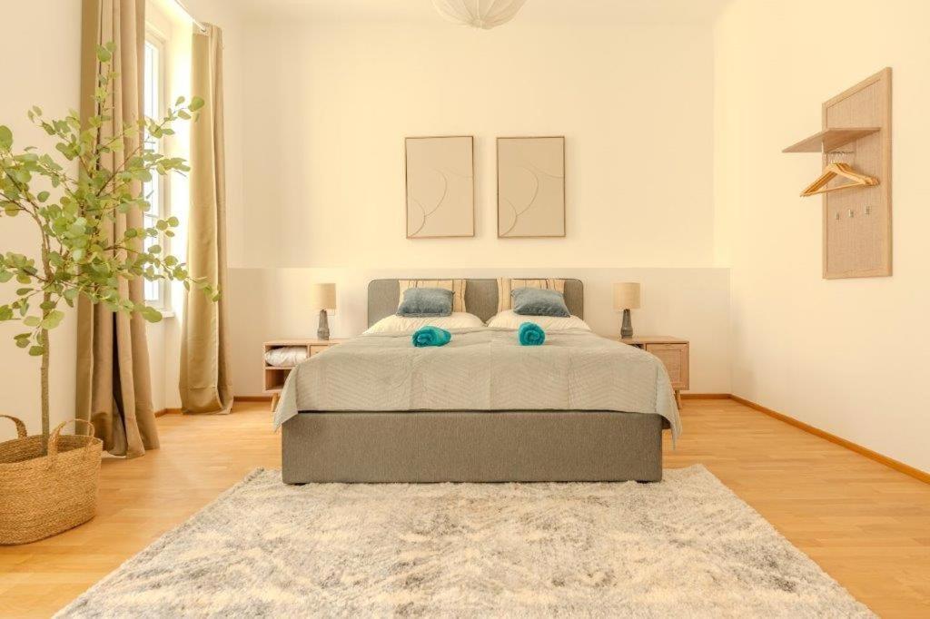 Deluxe Apartments Near The Center Krems an der Donau Exterior photo