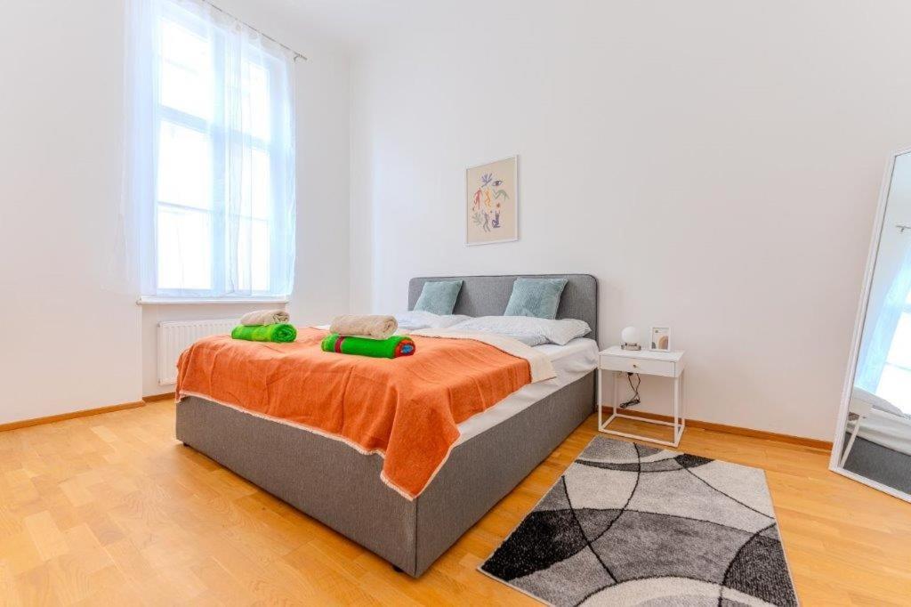 Deluxe Apartments Near The Center Krems an der Donau Exterior photo