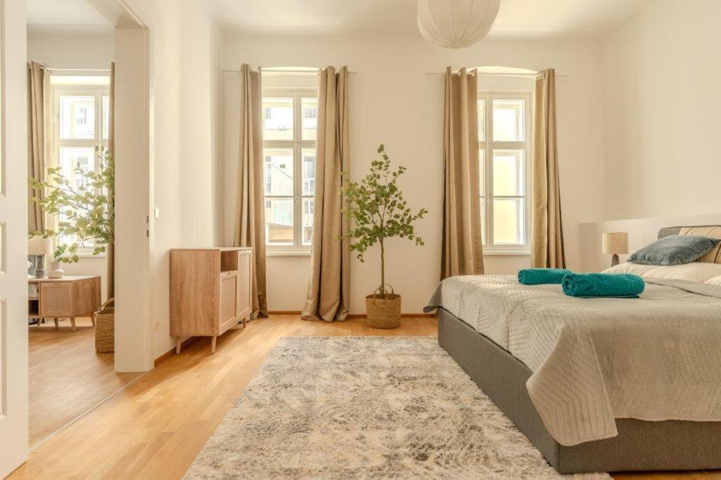 Deluxe Apartments Near The Center Krems an der Donau Exterior photo