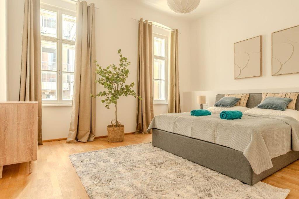 Deluxe Apartments Near The Center Krems an der Donau Exterior photo