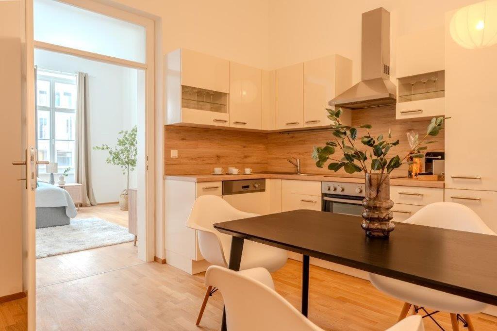 Deluxe Apartments Near The Center Krems an der Donau Exterior photo
