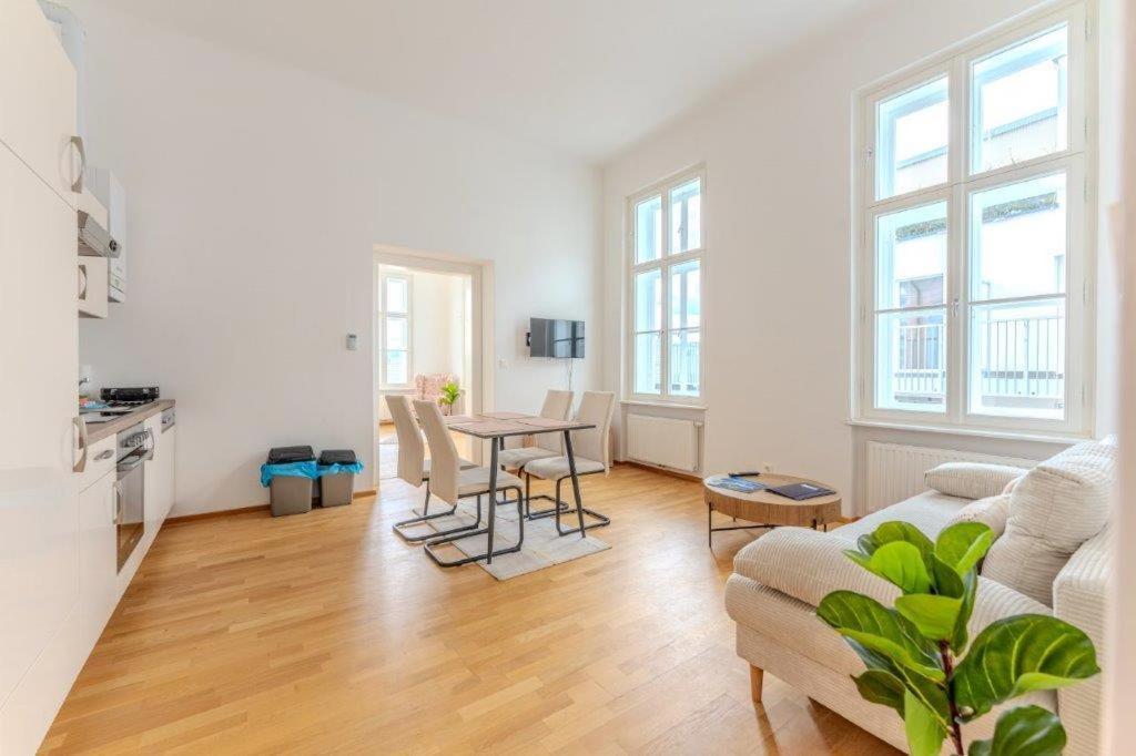 Deluxe Apartments Near The Center Krems an der Donau Exterior photo